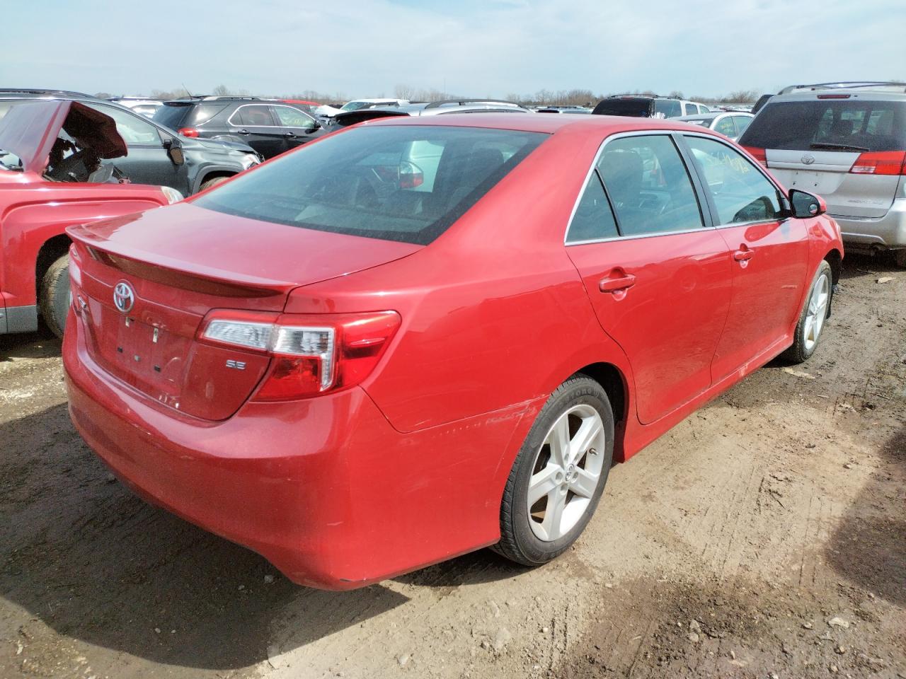 Photo 4 from auction – 2014 TOYOTA CAMRY L with VIN 4T1BF1FK2EU769911