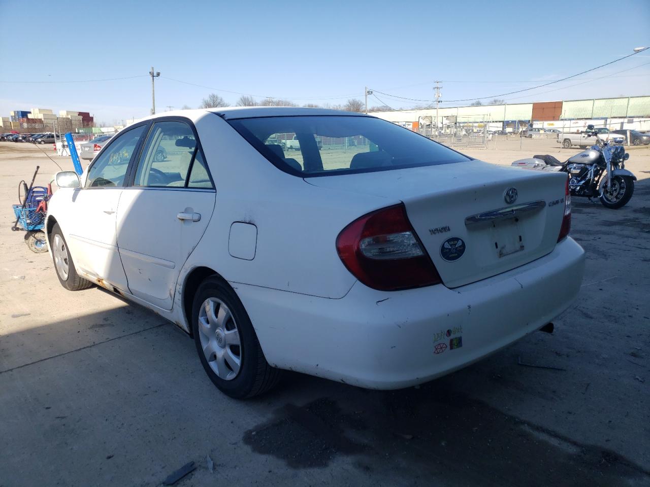 Photo 3 from auction – 2002 TOYOTA CAMRY LE with VIN 4T1BE32K92U038750