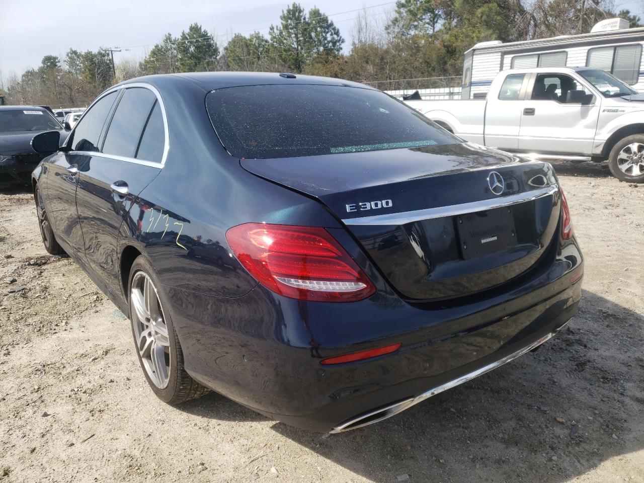 Photo 3 from auction – 2017 MERCEDES-BENZ E 300 with VIN WDDZF4JB6HA084740