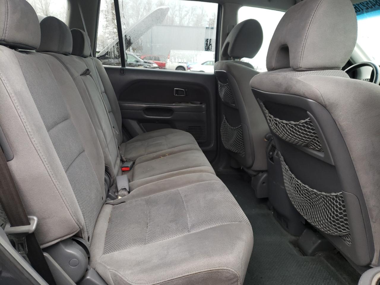 Photo 6 from auction – 2006 HONDA PILOT EX with VIN 2HKYF184X6H546959