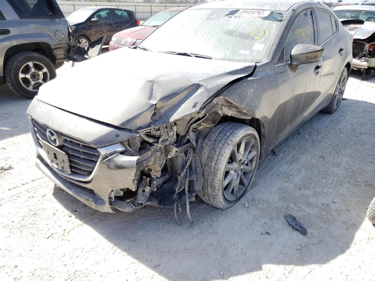 Photo 9 from auction – 2018 MAZDA 3 TOURING with VIN 3MZBN1V34JM178718