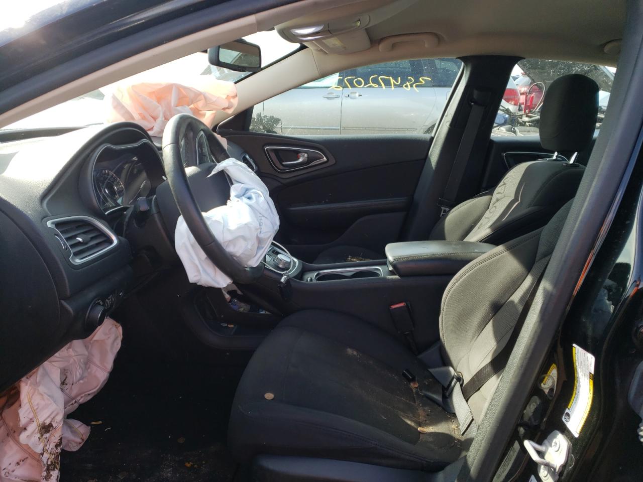 Photo 5 from auction – 2015 CHRYSLER 200 LIMITE with VIN 1C3CCCAB4FN655106