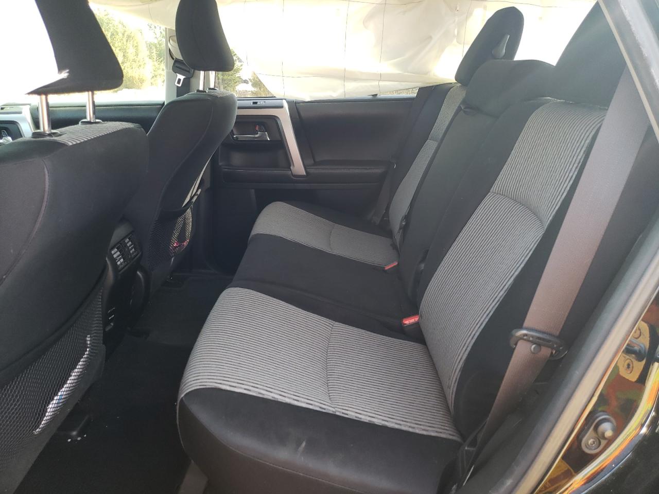 Photo 6 from auction – 2016 TOYOTA 4RUNNER SR with VIN JTEBU5JR3G5358239
