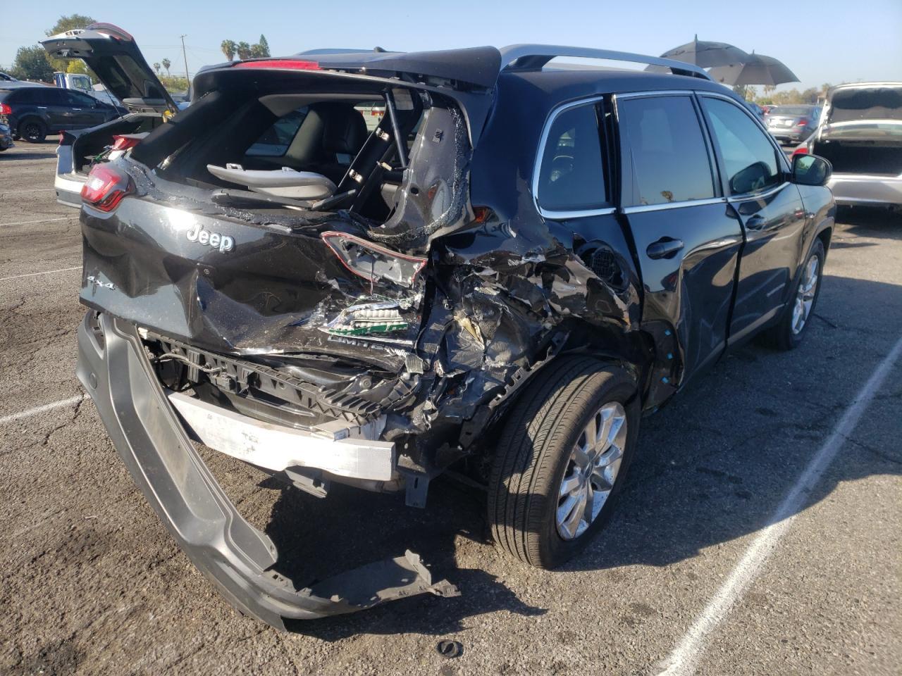 Photo 4 from auction – 2016 JEEP CHEROKEE L with VIN 1C4PJMDB0GW261599