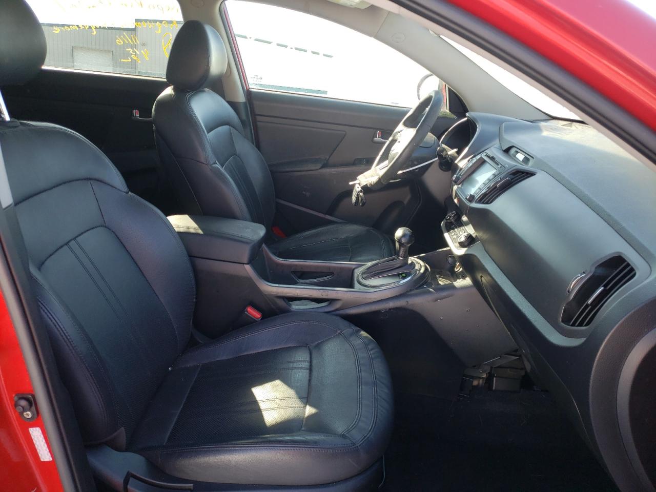 Photo 5 from auction – 2011 KIA SPORTAGE E with VIN KNDPCCA6XB7116097