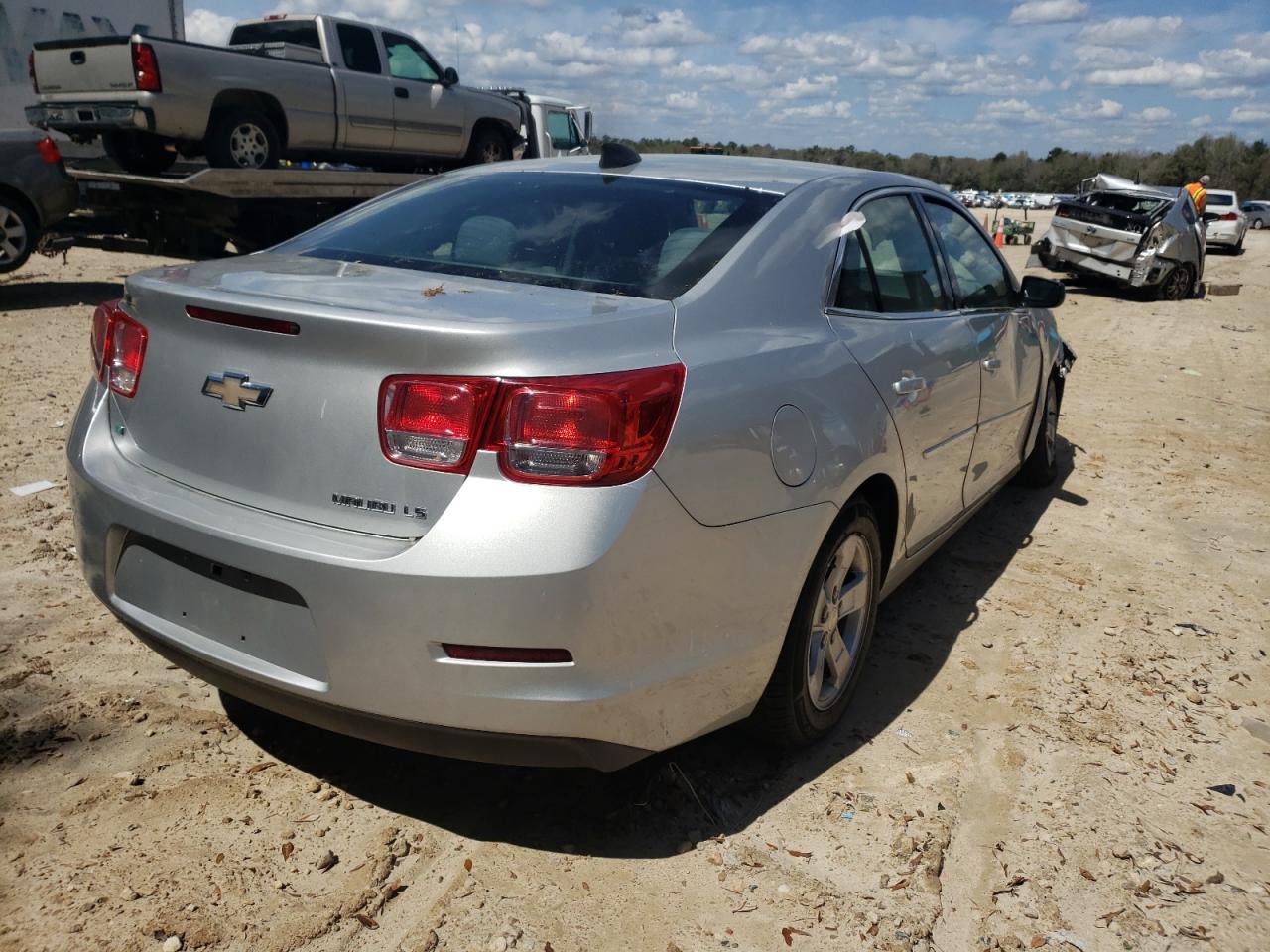Photo 4 from auction – 2015 CHEVROLET MALIBU LS with VIN 1G11B5SL6FF113520
