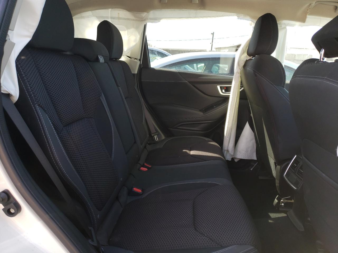 Photo 6 from auction – 2019 SUBARU FORESTER P with VIN JF2SKAEC9KH470853