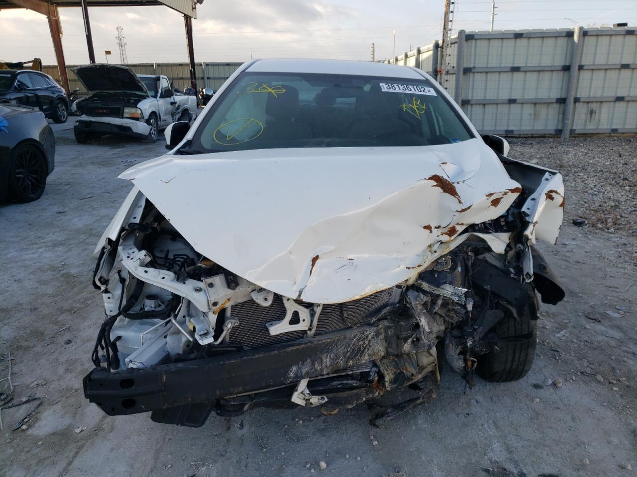 Photo 9 from auction – 2015 TOYOTA COROLLA L with VIN 5YFBURHE7FP279172