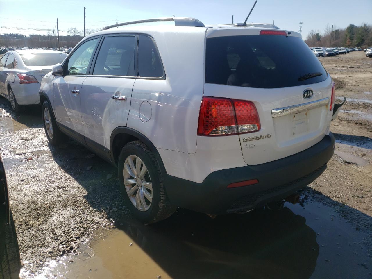 Photo 3 from auction – 2011 KIA SORENTO BA with VIN 5XYKTDA23BG092998