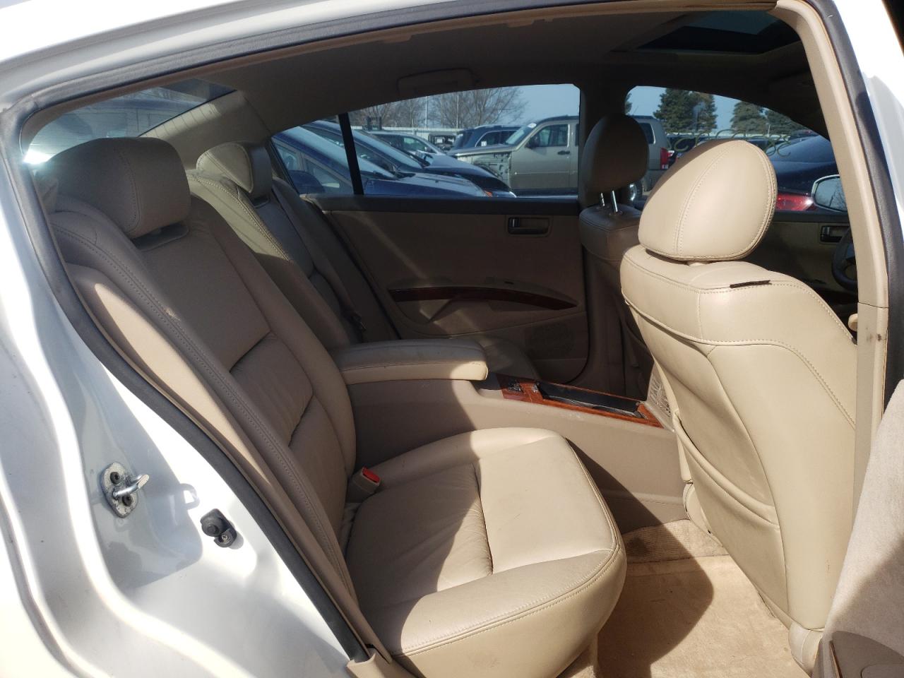 Photo 6 from auction – 2004 NISSAN MAXIMA SE with VIN 1N4BA41E34C877681