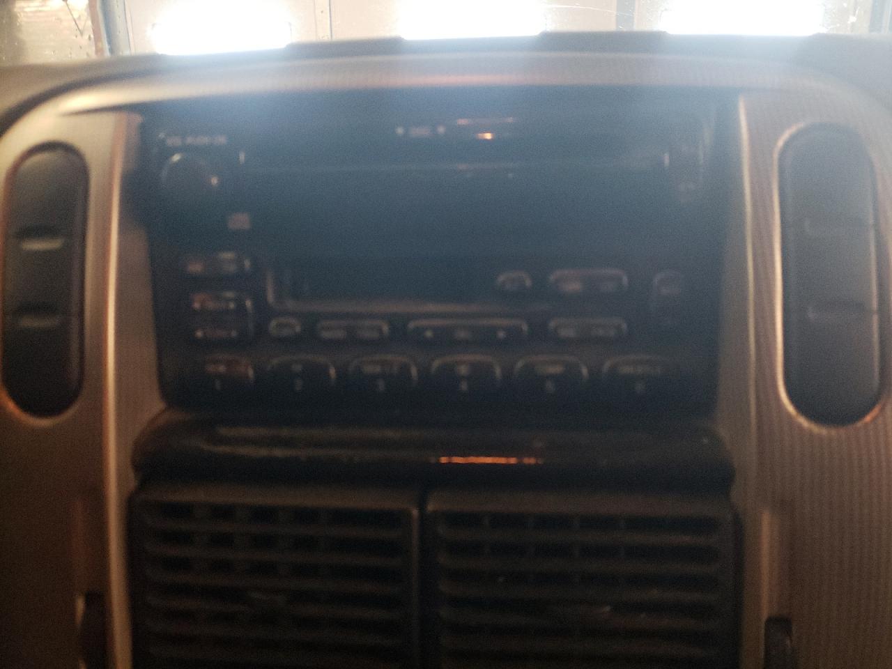 Photo 9 from auction – 2003 FORD EXPLORER X with VIN 1FMZU63K23UC37884
