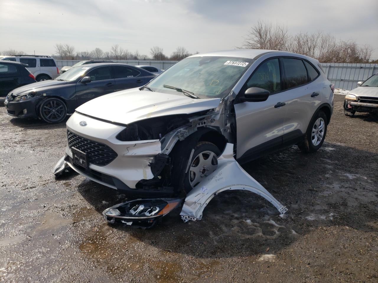 Photo 2 from auction – 2020 FORD ESCAPE S with VIN 1FMCU0F63LUA03318