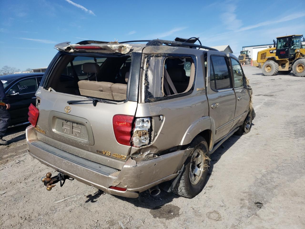 Photo 4 from auction – 2001 TOYOTA SEQUOIA SR with VIN 5TDBT44A01S022847