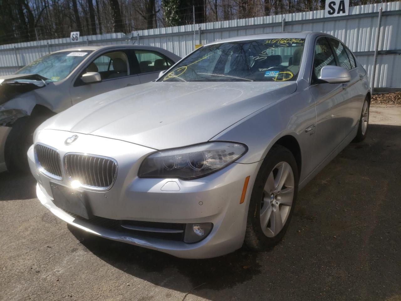 Photo 2 from auction – 2012 BMW 528 XI with VIN WBAXH5C59CDW10386