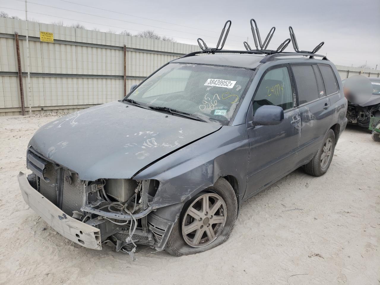 Photo 2 from auction – 2005 TOYOTA HIGHLANDER with VIN JTEGP21A150045867