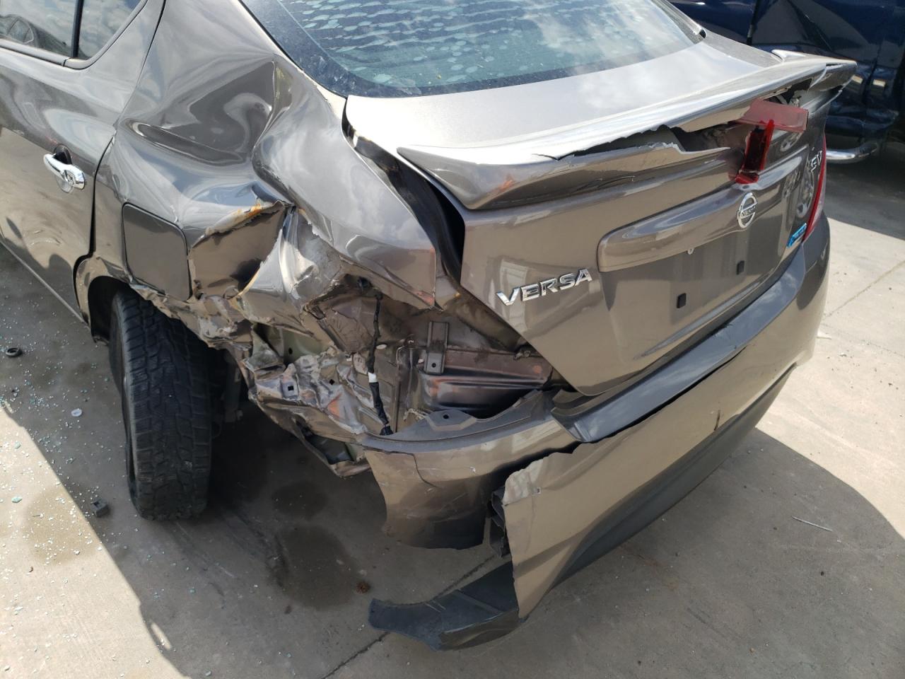 Photo 9 from auction – 2015 NISSAN VERSA S with VIN 3N1CN7AP2FL866476
