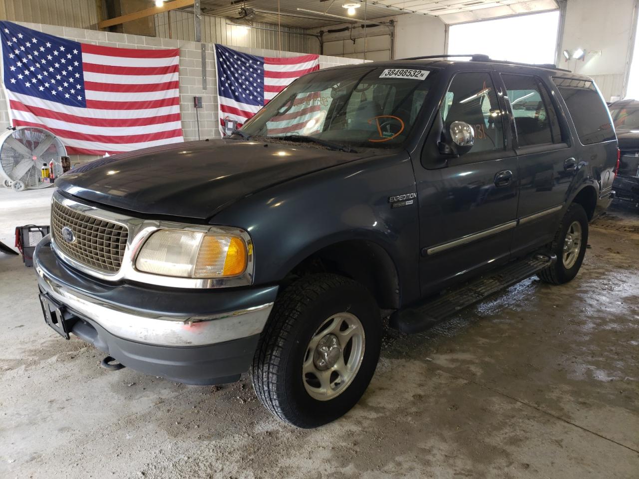 Photo 2 from auction – 2000 FORD EXPEDITION with VIN 1FMRU1664YLB34786