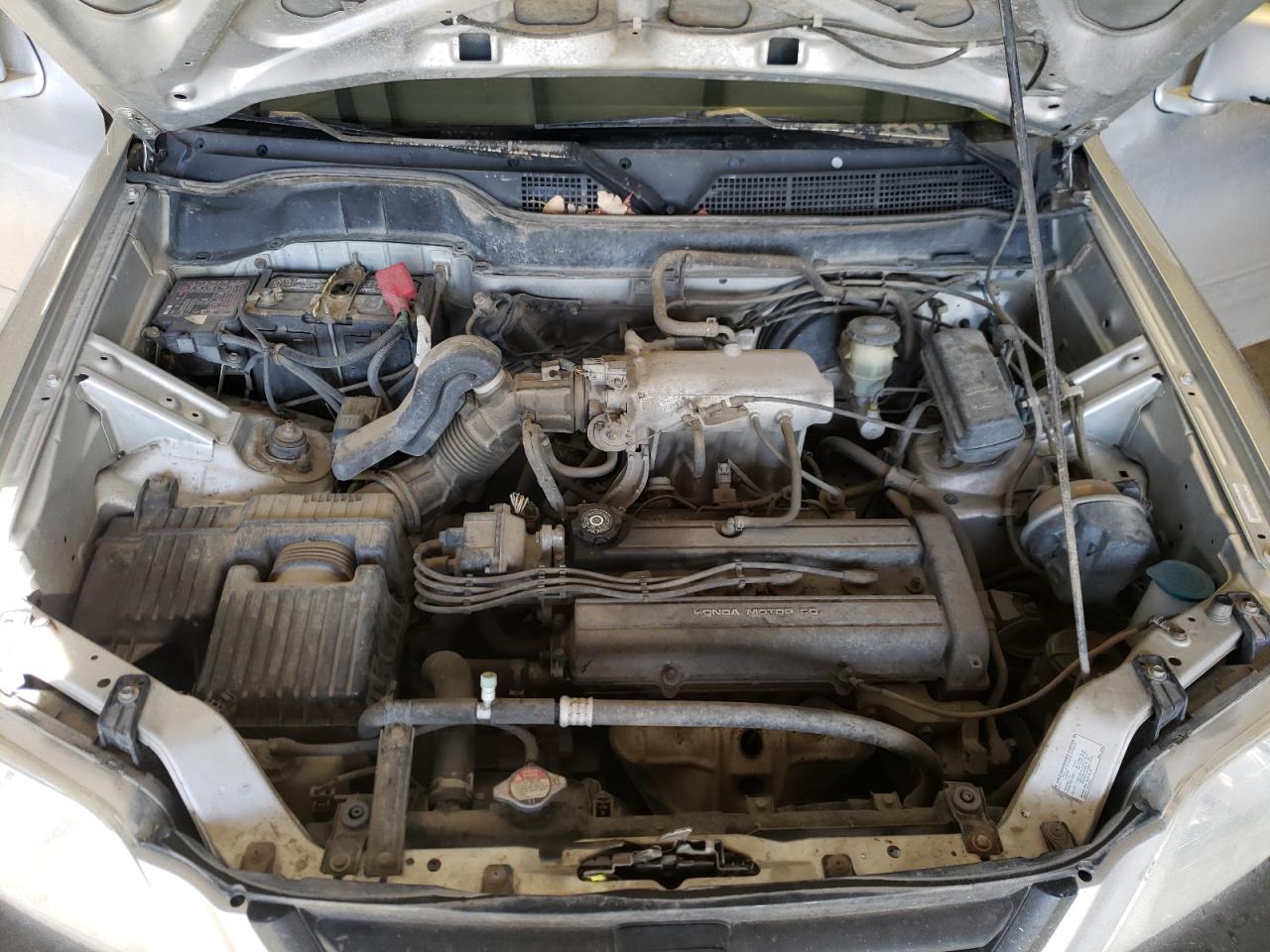 Photo 7 from auction – 1998 HONDA CR-V EX with VIN JHLRD1769WC068190