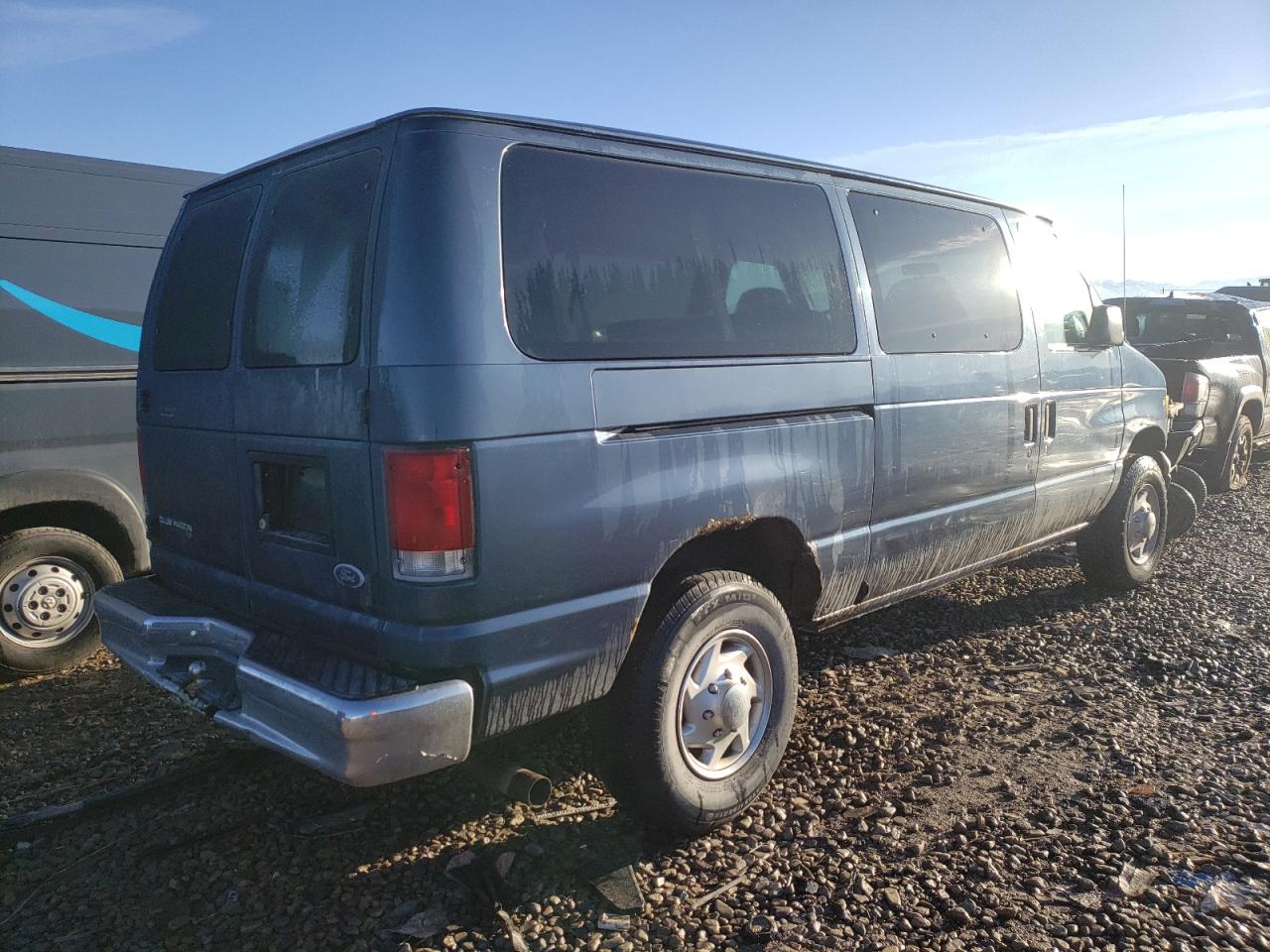 Photo 4 from auction – 1998 FORD ECONOLINE with VIN 1FBNE31L9WHB69675