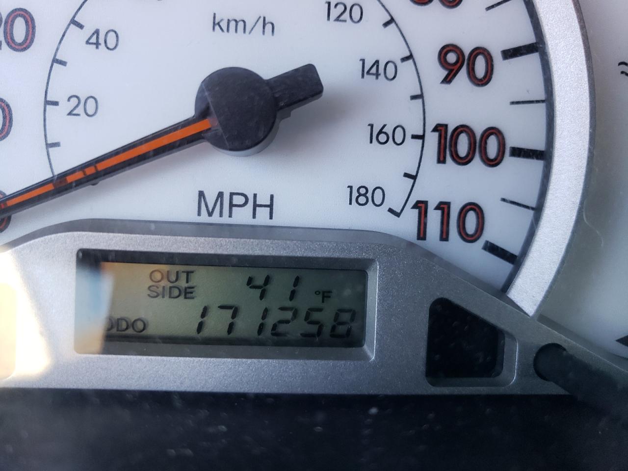 Photo 8 from auction – 2006 TOYOTA COROLLA CE with VIN 1NXBR30E76Z591534