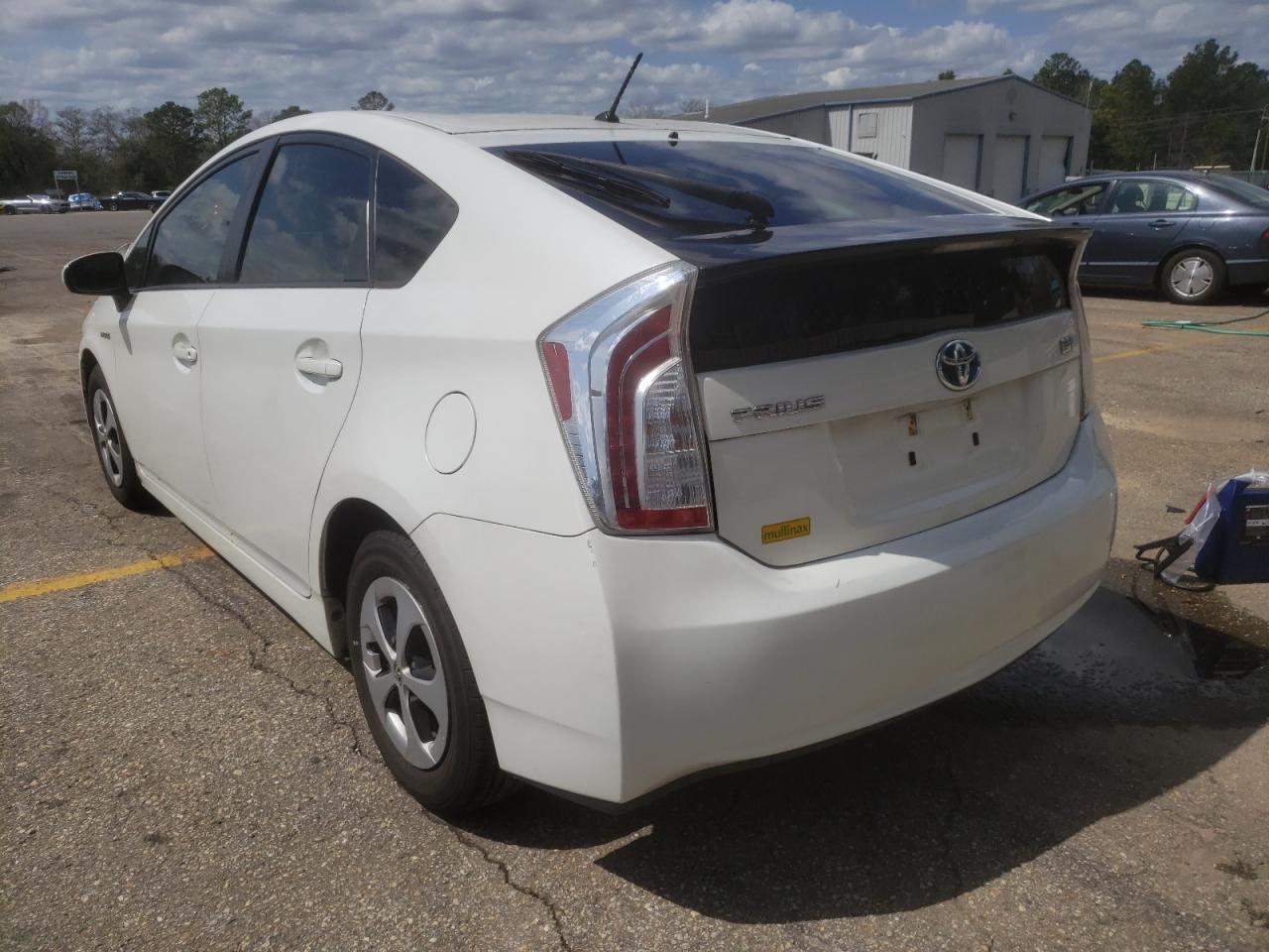 Photo 3 from auction – 2012 TOYOTA PRIUS with VIN JTDKN3DU1C5452572
