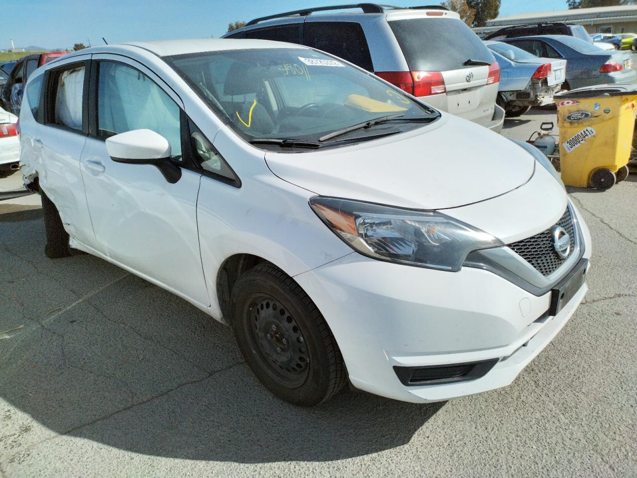 NISSAN VERSA NOTE 2019 with VIN 3N1CE2CP2KL362343 - Photo from auction
