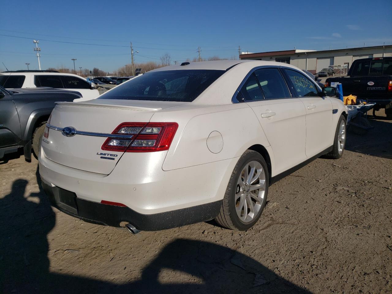 Photo 4 from auction – 2018 FORD TAURUS LIM with VIN 1FAHP2F81JG119651