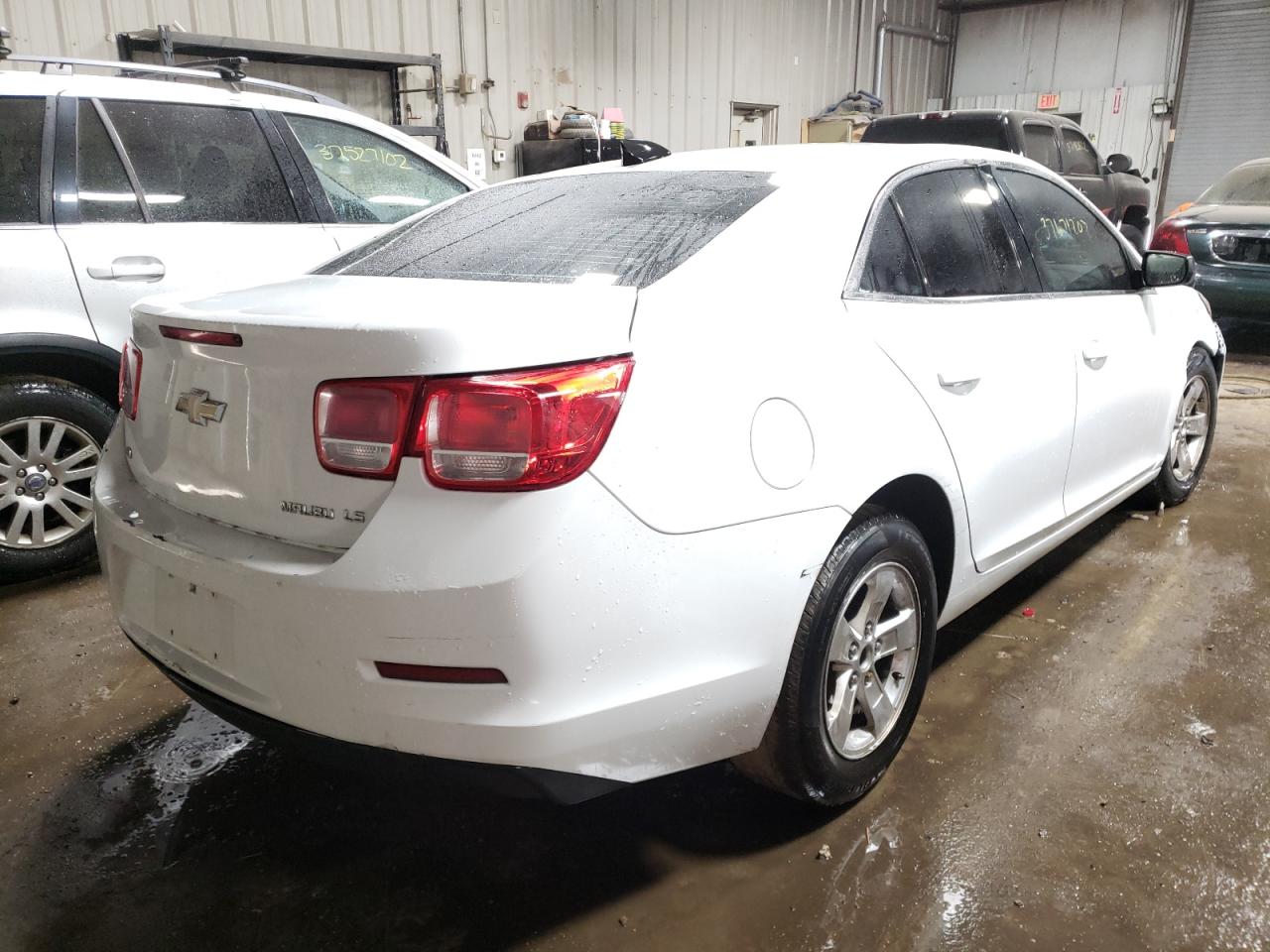 Photo 4 from auction – 2015 CHEVROLET MALIBU LS with VIN 1G11B5SLXFU146144