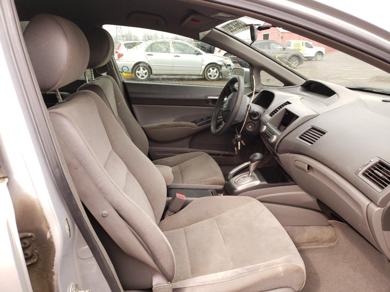 Photo 5 from auction – 2006 HONDA CIVIC LX with VIN 2HGFA16596H030474