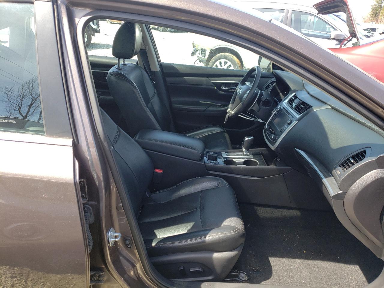 Photo 5 from auction – 2017 NISSAN ALTIMA 3.5 with VIN 1N4BL3APXHC134611