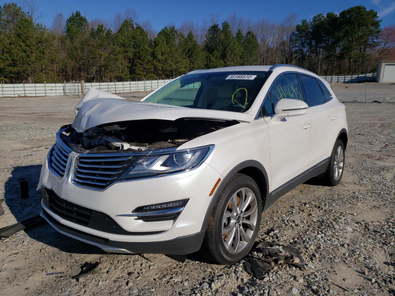 Photo 2 from auction – 2016 LINCOLN MKC SELECT with VIN 5LMCJ2C94GUJ18483