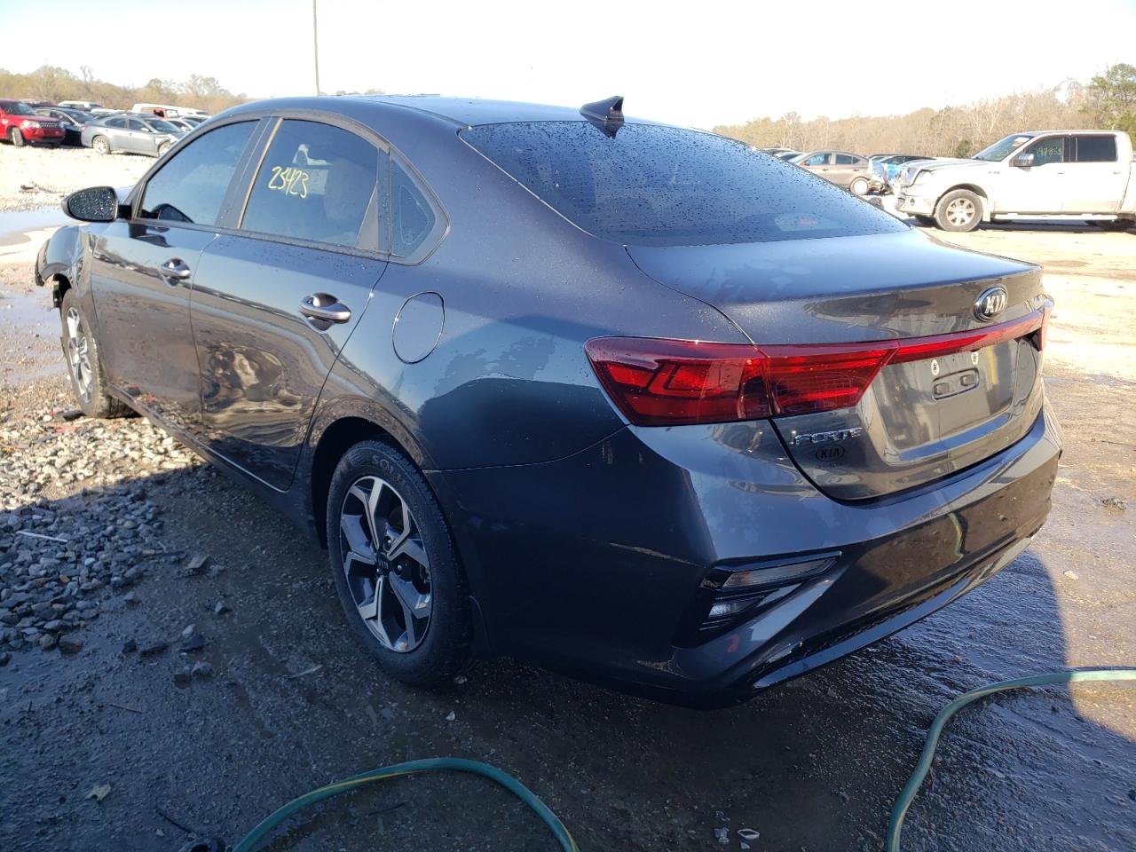 Photo 3 from auction – 2021 KIA FORTE FE with VIN 3KPF24AD1ME389905