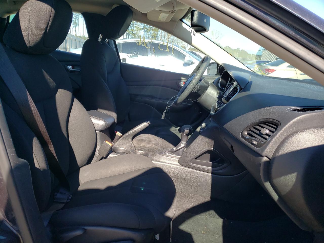 Photo 5 from auction – 2013 DODGE DART SE with VIN 1C3CDFAA0DD291856