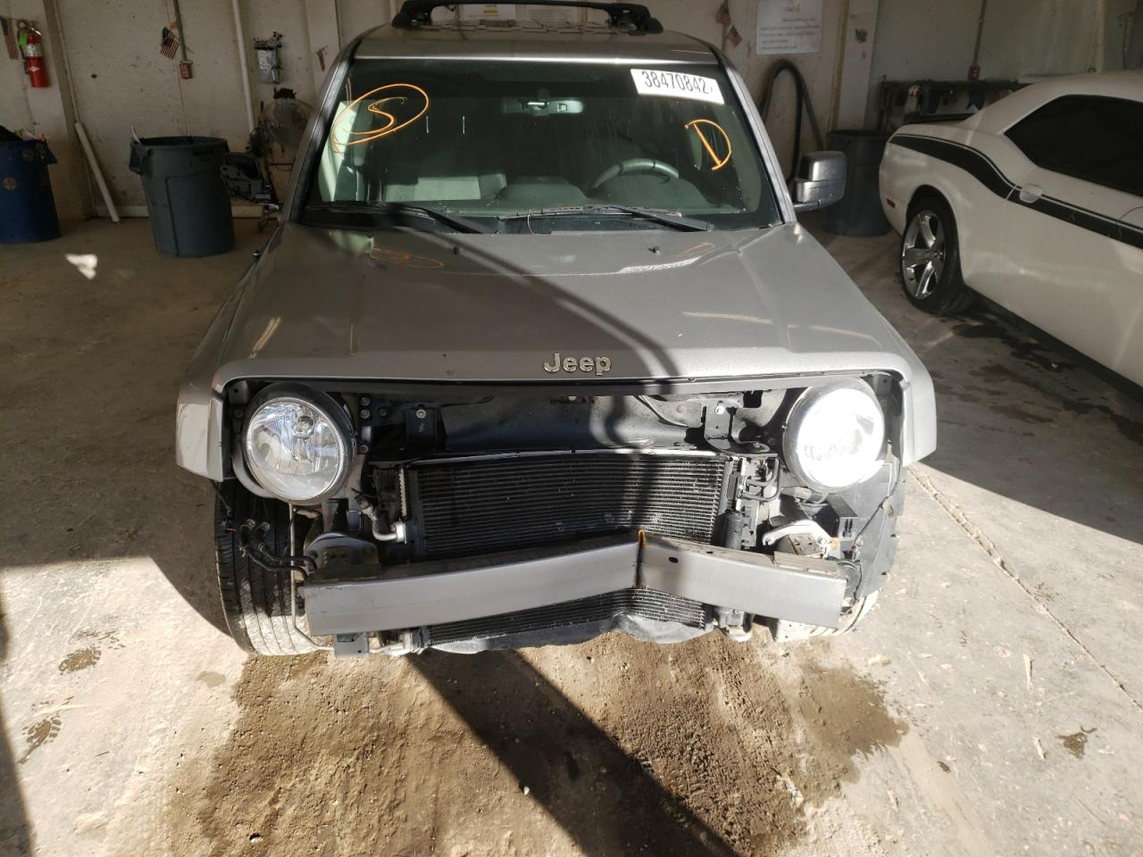 Photo 9 from auction – 2016 JEEP PATRIOT SP with VIN 1C4NJRBB4GD598926