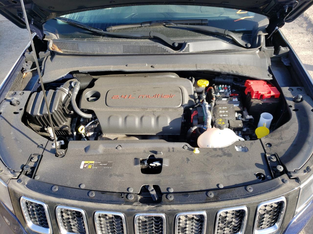Photo 7 from auction – 2021 JEEP COMPASS LA with VIN 3C4NJCBB1MT505282