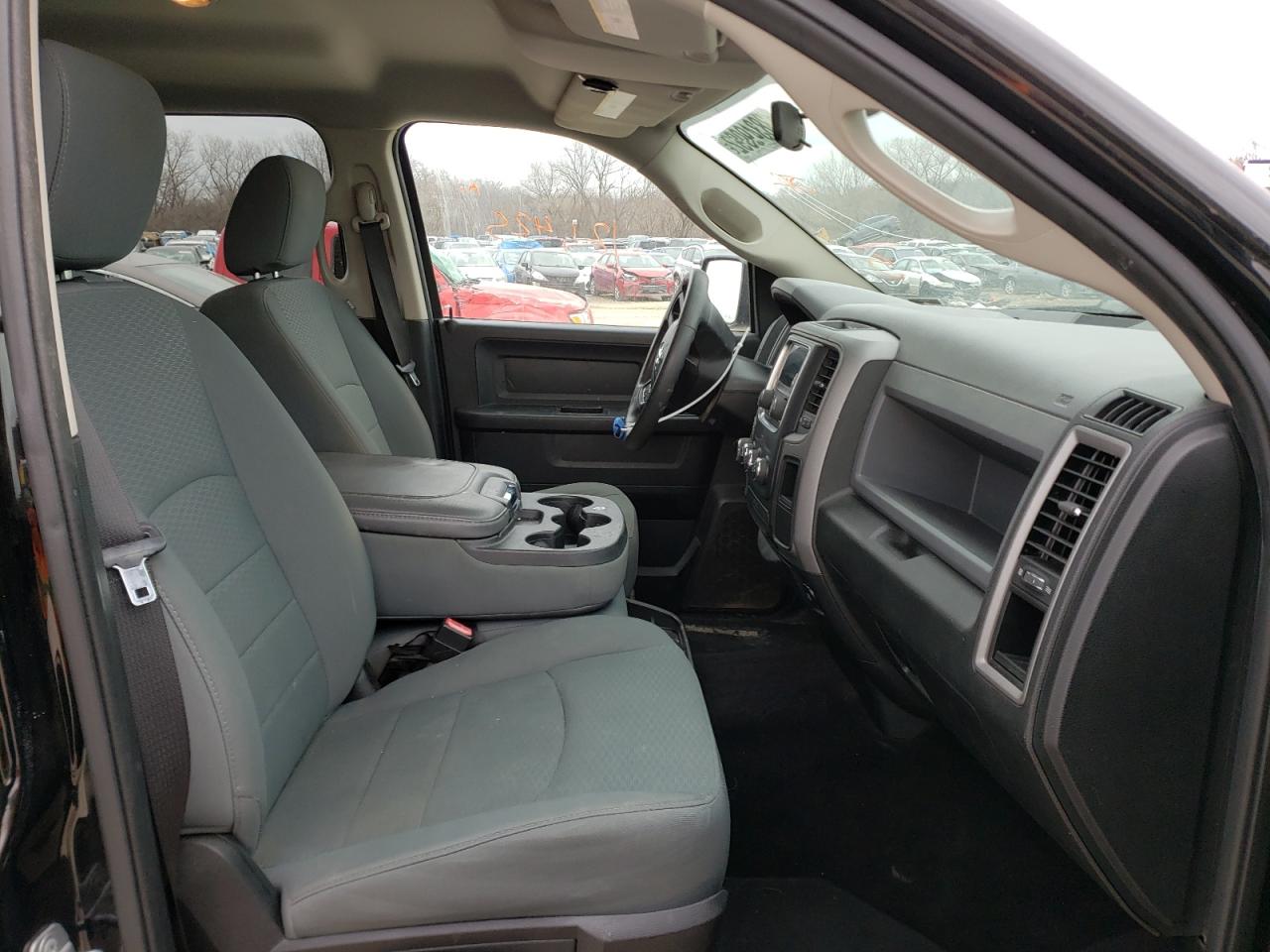 Photo 5 from auction – 2015 RAM 1500 ST with VIN 1C6RR7KG8FS526865