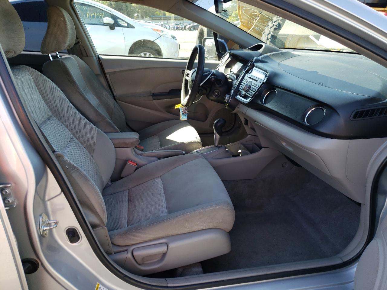Photo 5 from auction – 2011 HONDA INSIGHT LX with VIN JHMZE2H56BS011708