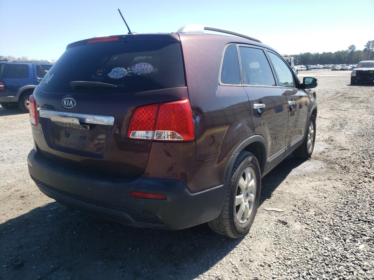 Photo 4 from auction – 2011 KIA SORENTO BA with VIN 5XYKT4A14BG050296