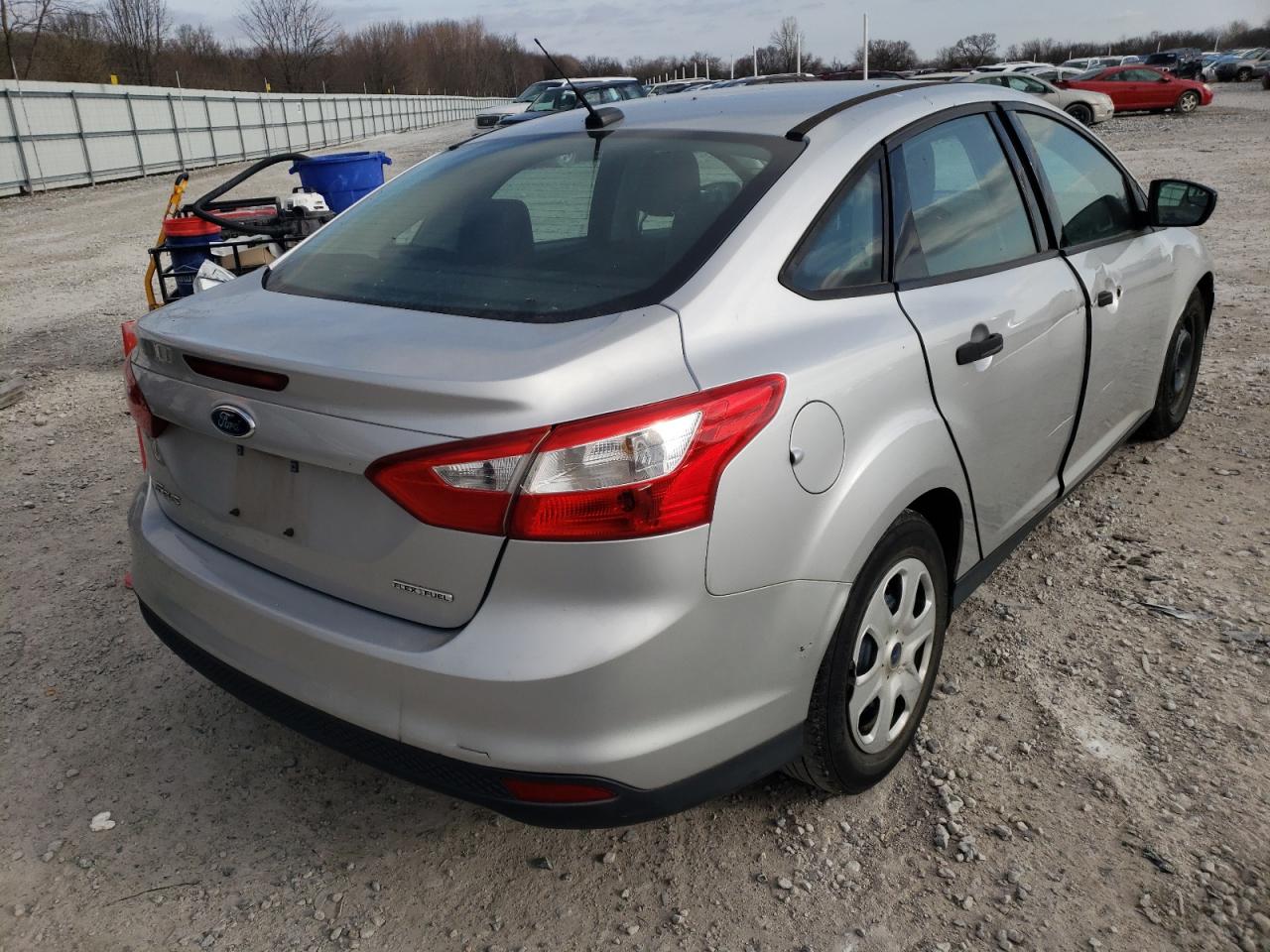 Photo 4 from auction – 2014 FORD FOCUS S with VIN 1FADP3E22EL368149