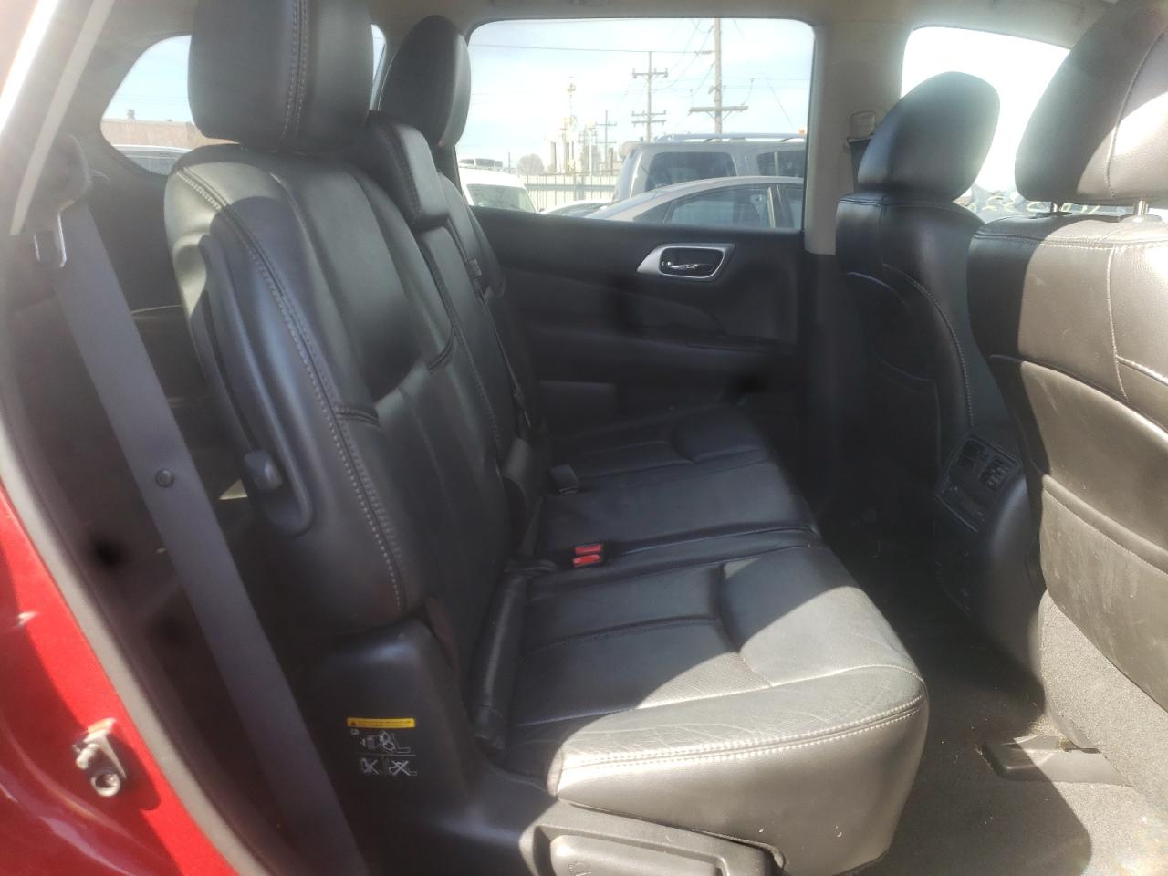 Photo 6 from auction – 2014 NISSAN PATHFINDER with VIN 5N1AR2MM1EC664652