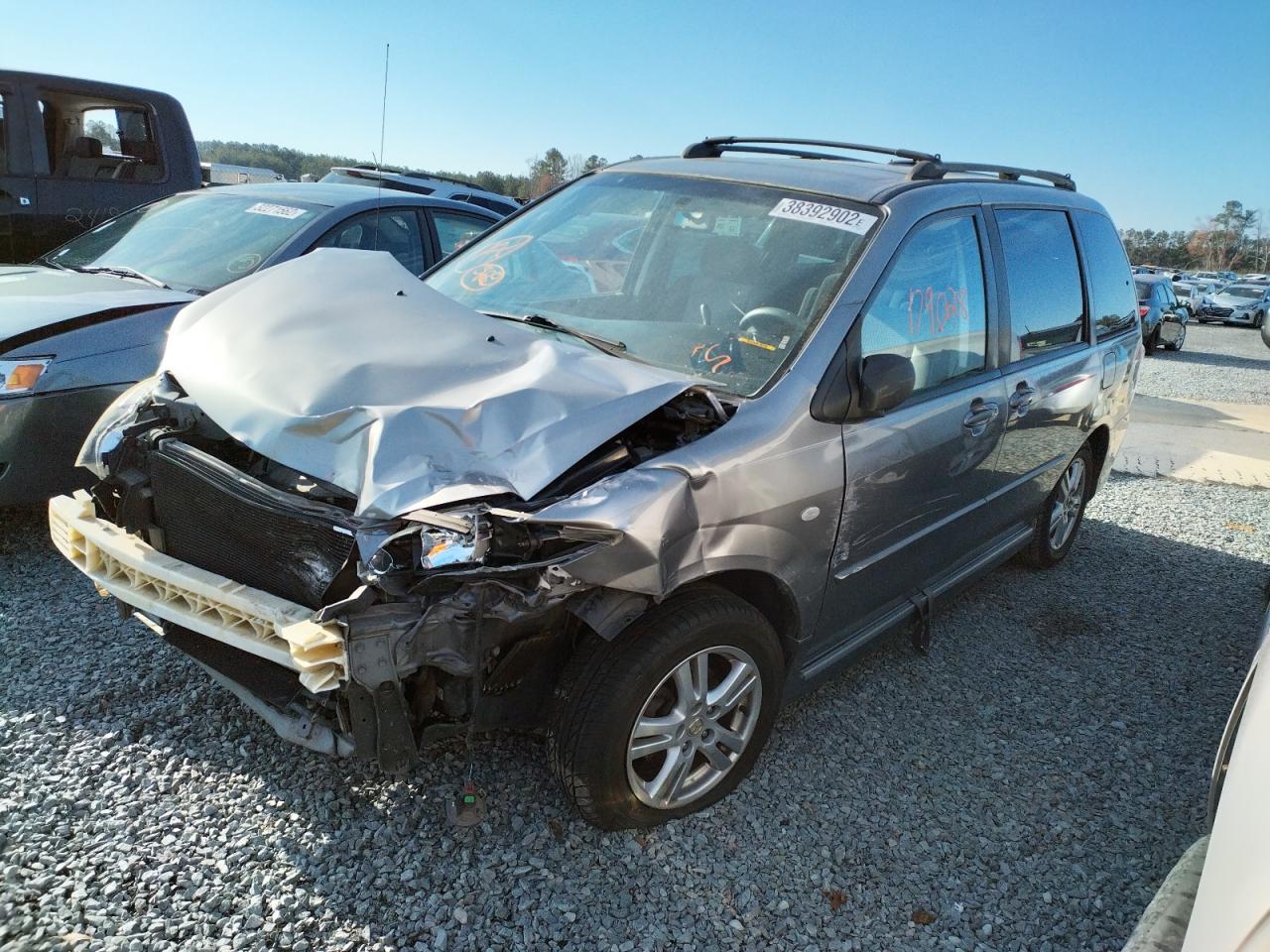 Photo 2 from auction – 2005 MAZDA MPV WAGON with VIN JM3LW28A150539648