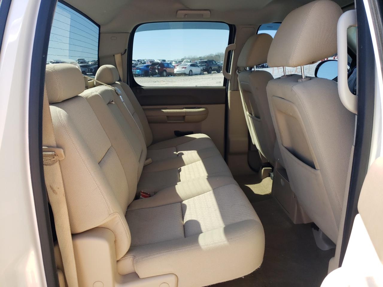 Photo 6 from auction – 2013 CHEVROLET SILVERADO with VIN 3GCPKSE79DG283557