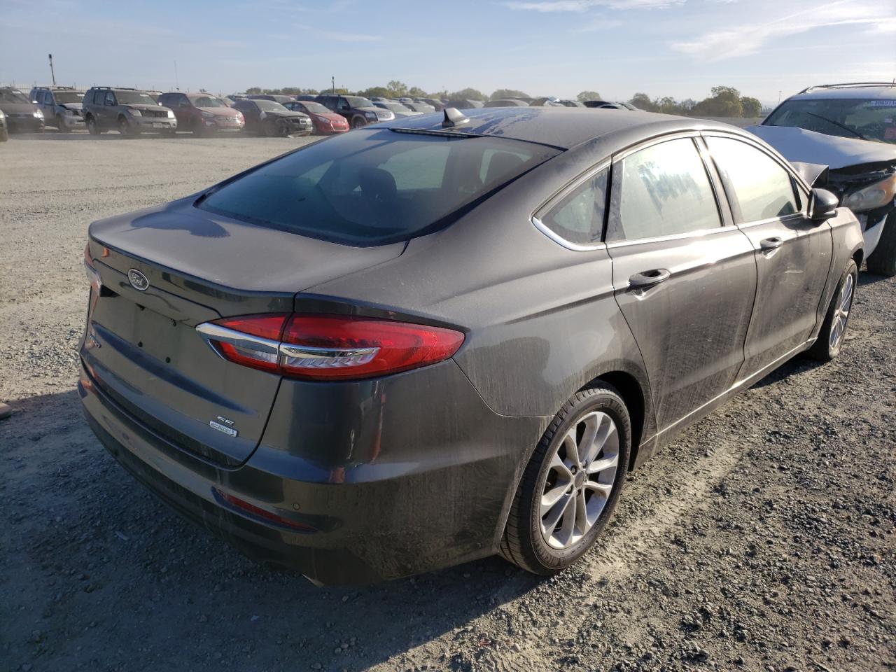Photo 4 from auction – 2020 FORD FUSION SE with VIN 3FA6P0HD4LR223102