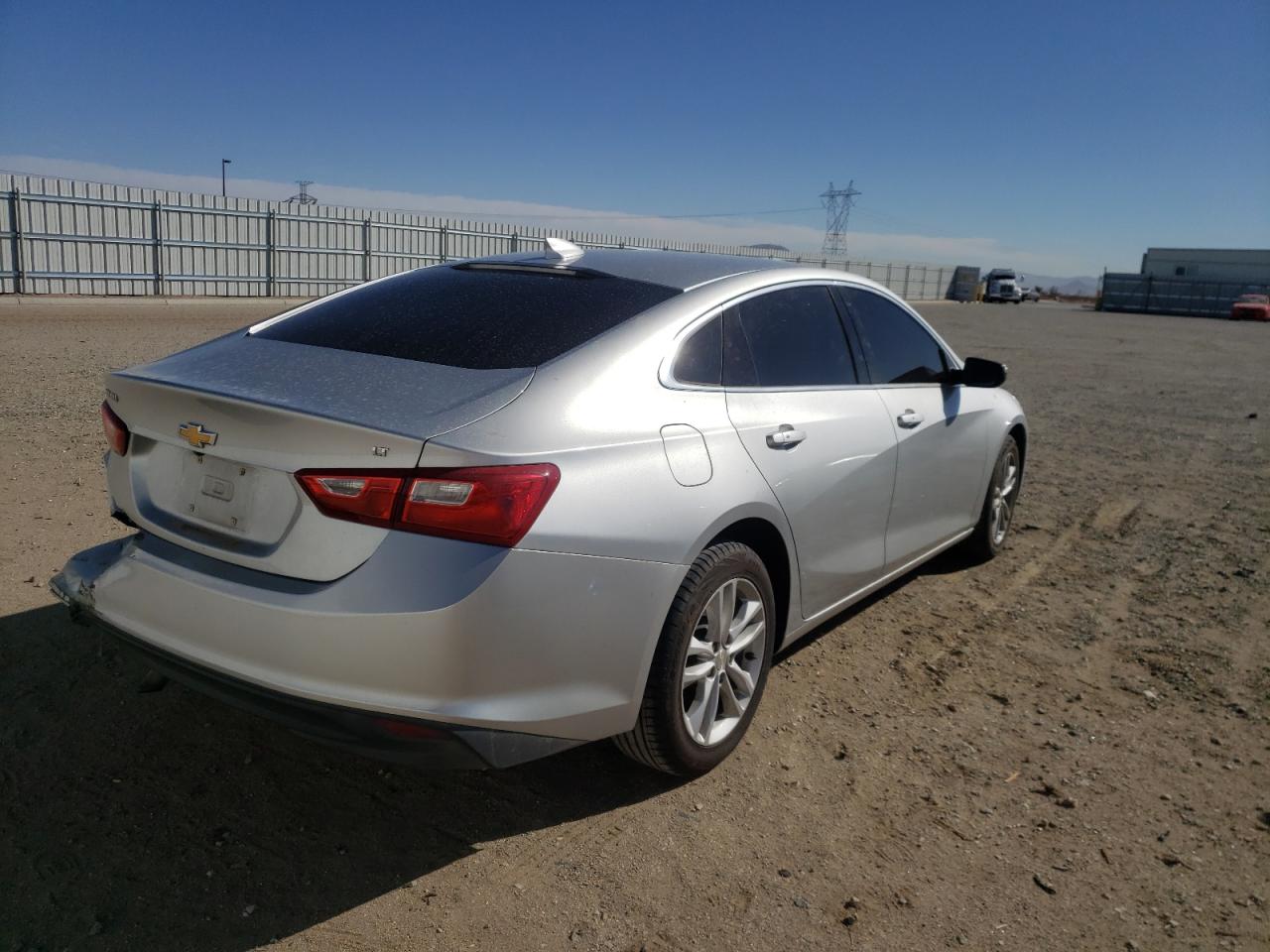 Photo 4 from auction – 2018 CHEVROLET MALIBU LT with VIN 1G1ZD5ST6JF129769
