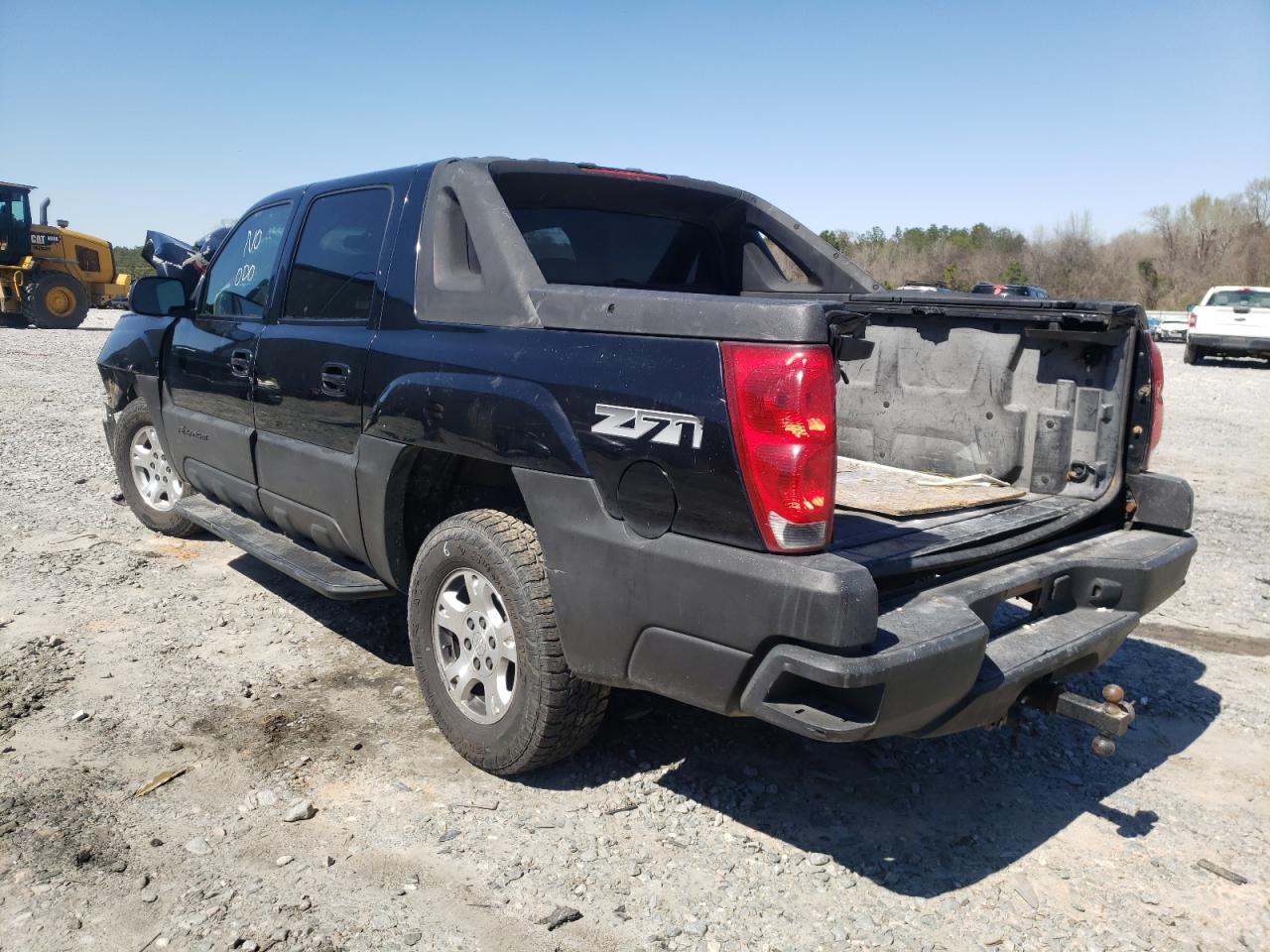 Photo 3 from auction – 2002 CHEVROLET AVALANCHE with VIN 3GNEK13TX2G163644