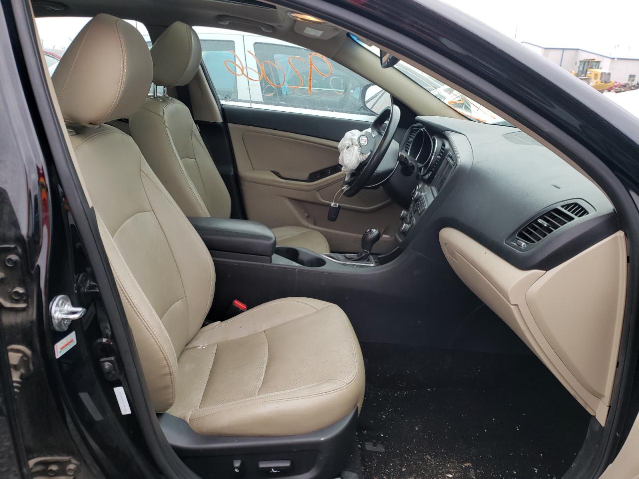 Photo 5 from auction – 2012 KIA OPTIMA EX with VIN 5XXGN4A75CG085620
