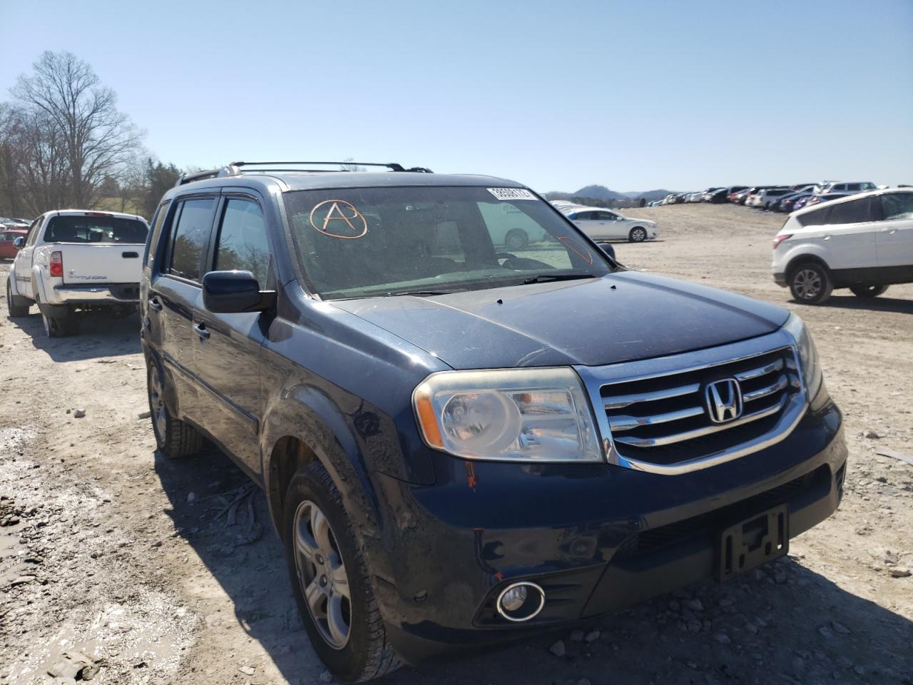 HONDA PILOT EXL 2012 with VIN 5FNYF3H64CB020219 - Photo from auction