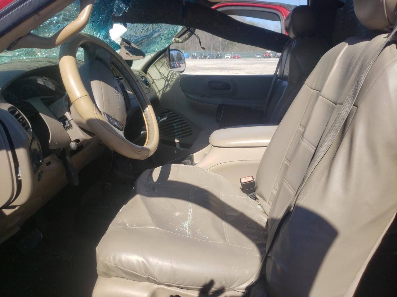 Photo 5 from auction – 2002 FORD F150 with VIN 1FTRX18L62NA79347