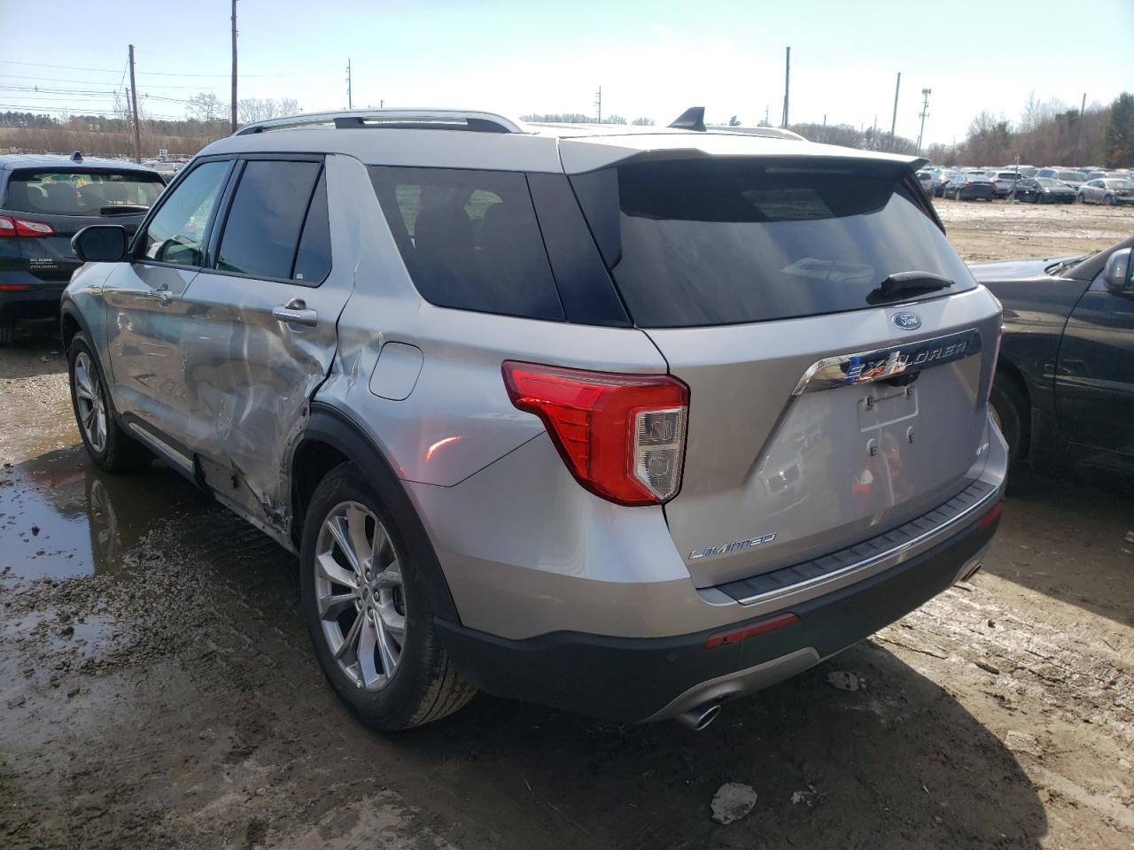 Photo 3 from auction – 2021 FORD EXPLORER L with VIN 1FMSK8FH1MGB45488