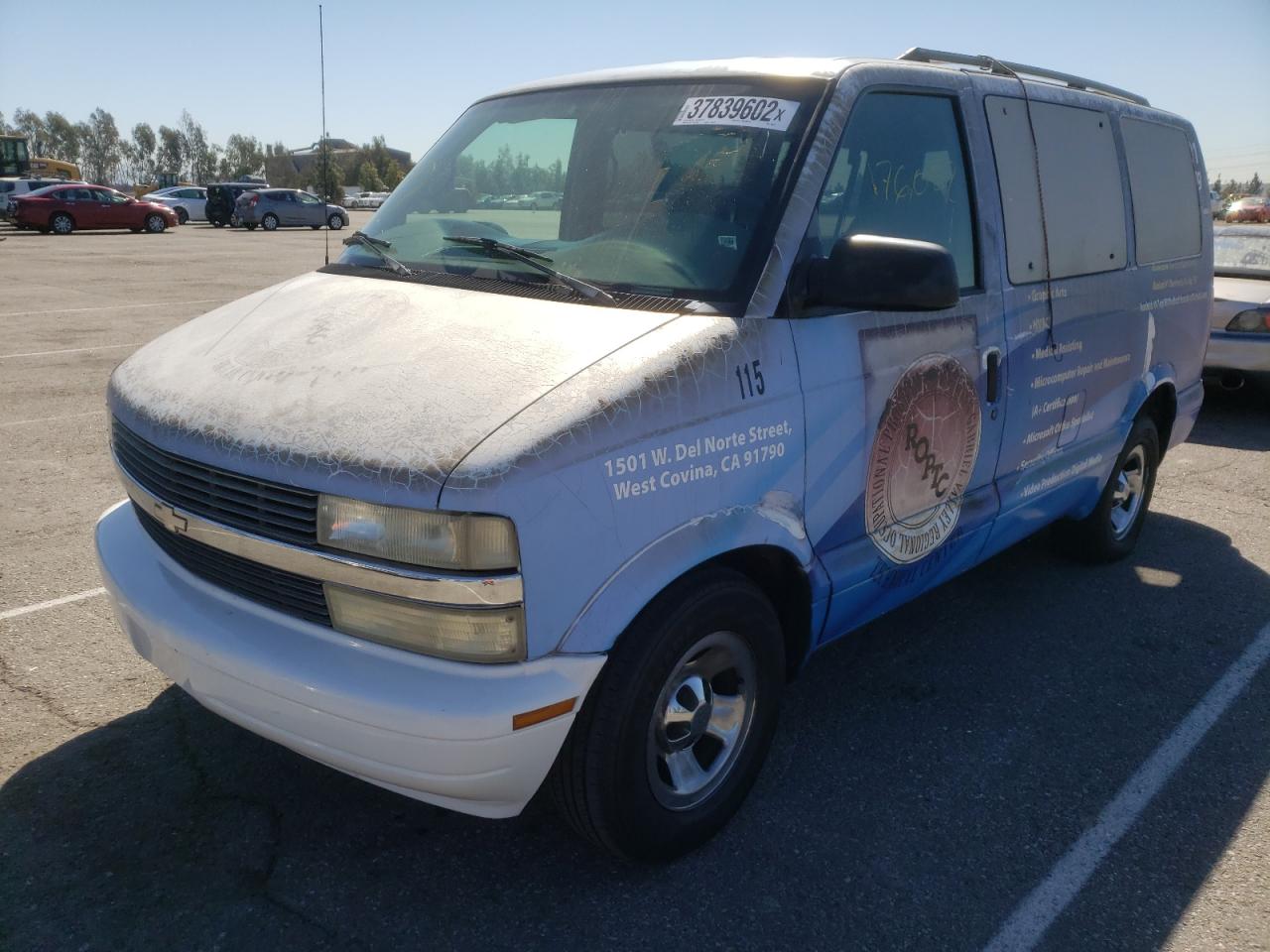 Photo 2 from auction – 2002 CHEVROLET ASTRO with VIN 1GNDM19X92B108272
